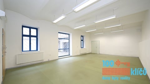 Prodej kanceláře 90 m², Praha - Nusle