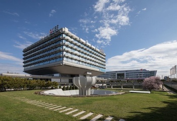 Cube Office Center, Evropská, Praha 6 - Veleslavín