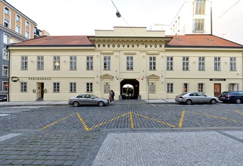 Bredovský Dvůr, Politických Vězňů, Praha 1 - Nové Město