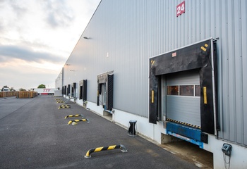 P3 Prague D8 - Pronájem skladovacích a výrobních prostor - Zdiby