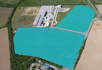 Predaj industriálneho pozemku s platným ÚR, 141.000 m² - Pezinok/ Industrial plot for sale with zoning permit in Pezinok