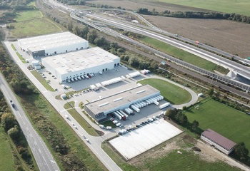 Prenájom skladová alebo výrobná hala- Žilina/Warehouse or production hall for lease in Žilina