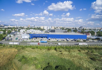 Paletové miesta v sklade so službami priamo v Bratislave / Full service pallet rental in Bratislava