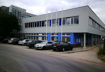 Administrativní budova Třebohostická, Novostrašnická, Praha 10 - Strašnice