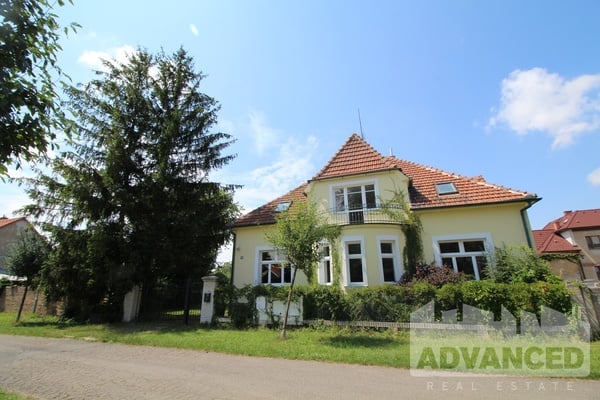 Nice 4 bedroom villa of 193 m2 for sale