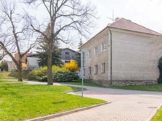 Prodej domu s rozlehlým pozemkem v Praze 5 Holyni