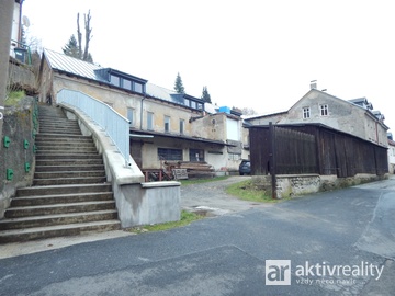 Prodej, Apartmány, víceúčelová stavba, zast.plocha 1010 m², pozemek 2412 m² - Jáchymov