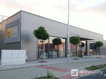 Pronájem, obchodní prostory, 274 m² - Mělník