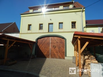 Atypický rodinný dům ( chalupa ) 250 m² - Liběšice - Dolní Chobolice
