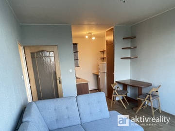 Pronájem byty 2+kk, 39 m² - Kladno - Kročehlavy