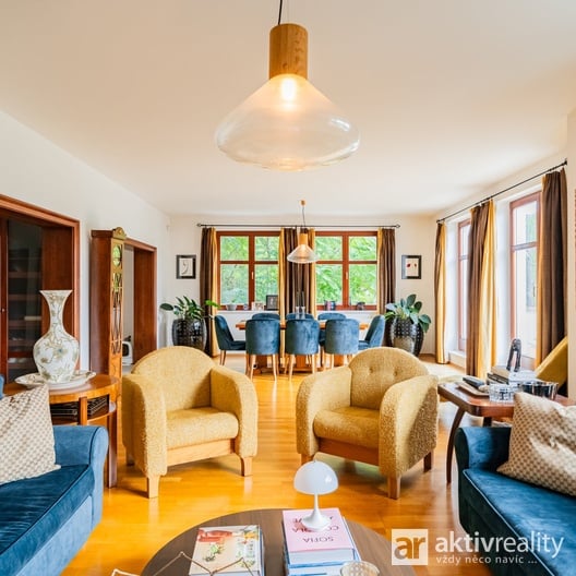 Pronájem bytu 5+kk 218 m², Praha - Vinohrady, Perucká, bazén,