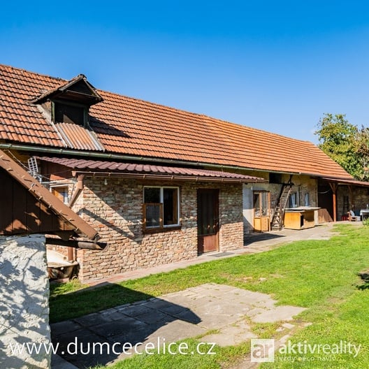 Rodinný dům 4+kk, pozemek 947m2, stodola