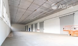 Pronájem skladovací haly 1450 m2 s volnou plochou