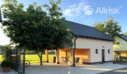 Prodej, Rodinné a rekreační domy, 96 m² - Milovice