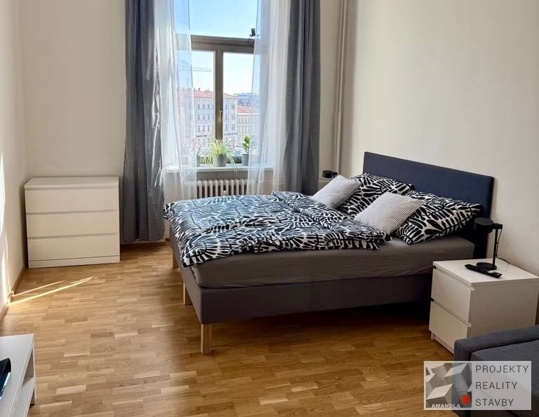 c206800d-b74e-4b63-a5bd-90bba3dc8c6e c206800d-b74e-4b63-a5bd-90bba3dc8c6e