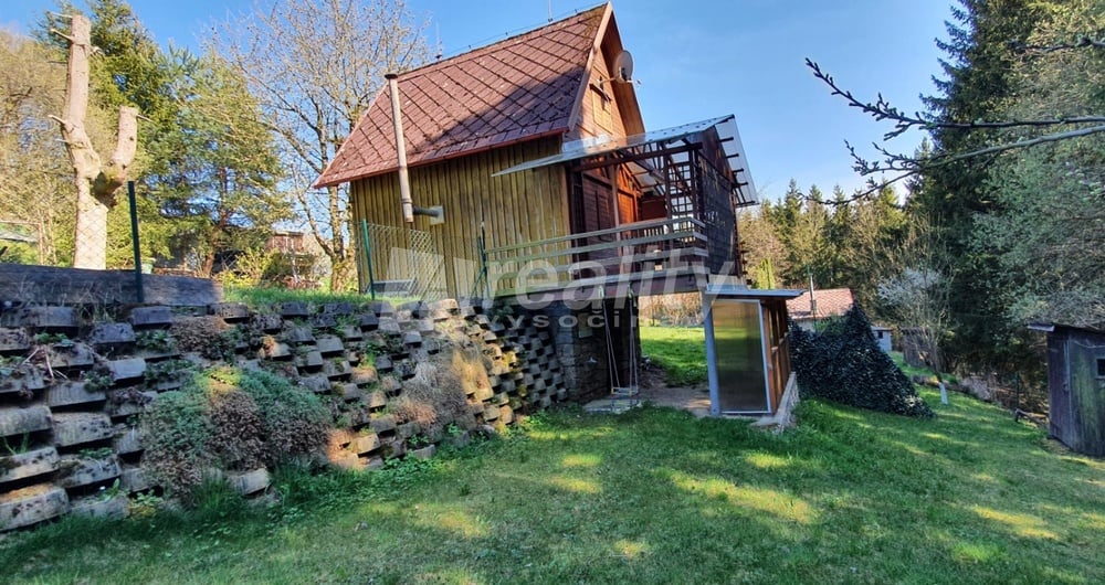 Prodej zděné chaty s pozemkem 427 m2, Chřenovice, okr. Havlíčkův Brod
