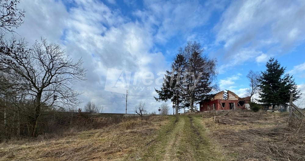 Prodej stavebního pozemku na samotě, Dolní Cerekev