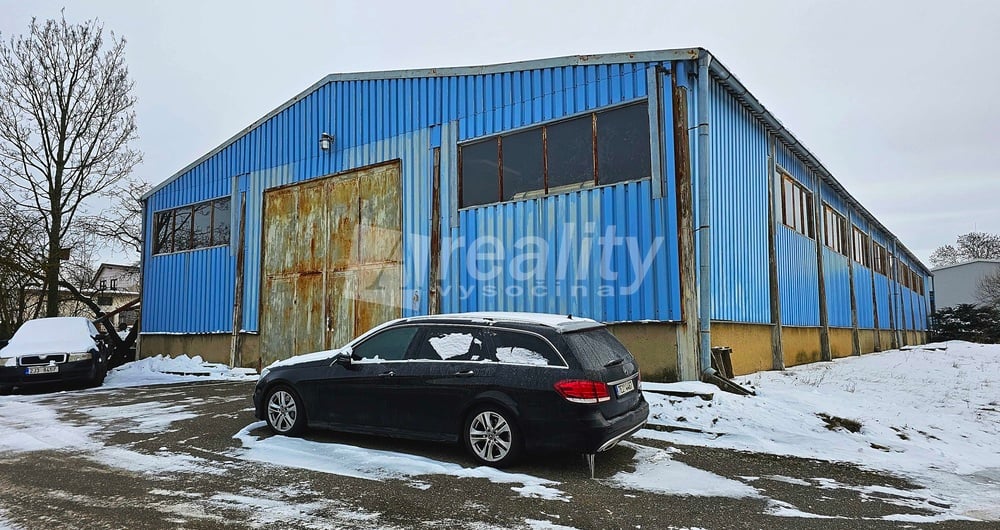 Pronájem haly, Jihlava, Školní