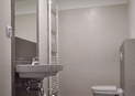 Koupelna s vanou a WC