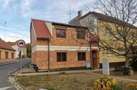 Prodej hrubé stavby rodinného domu, UP 92,5 m² + dvůr - Sobotovice