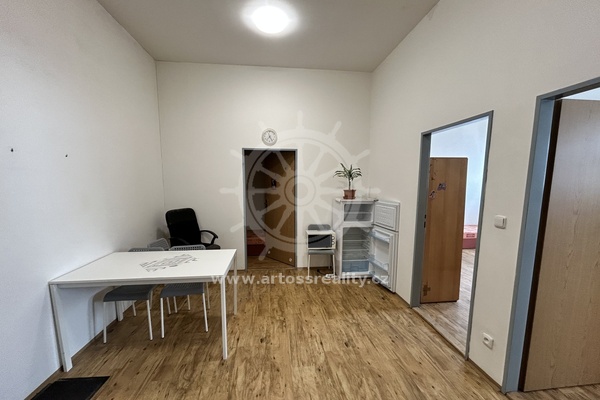 (ŠM17) Pronájem bytu  2+kk 58 m2 s vlastní kuchyňkou, Brno - Židenice, ul. Šámalova
