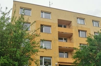 Pronájem Bytu 1+1, 32 m² - Brno - Bystrc, ulice Laštůvkova, prostorná zasklená lodžie