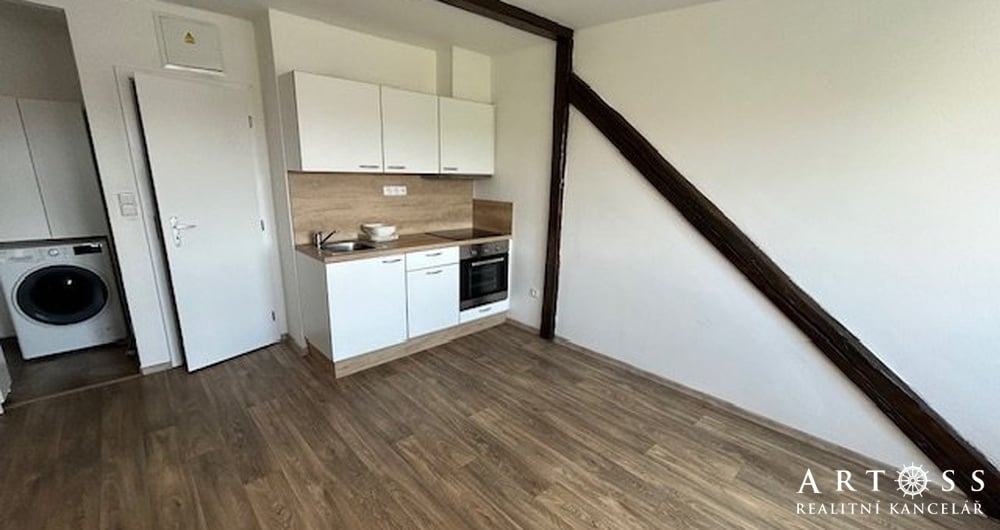 Pronájem bytu 1+kk, 28 m² - Merhautova ul., Brno - Černá Pole