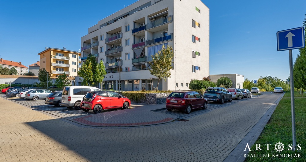 Pronájem krásného bytu 1+kk 32,6m² + lodžie 5,1m2 a sklep 1,6m2, Brněnská Pole, Šlapanice, Brno - venkov