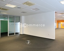 Pronájem kancelářských prostor v rámci moderního administrativního centra, 577m² s terasou 63m²