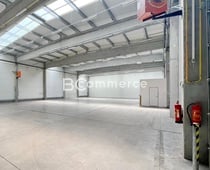 Pronájem sendvičové skladové haly