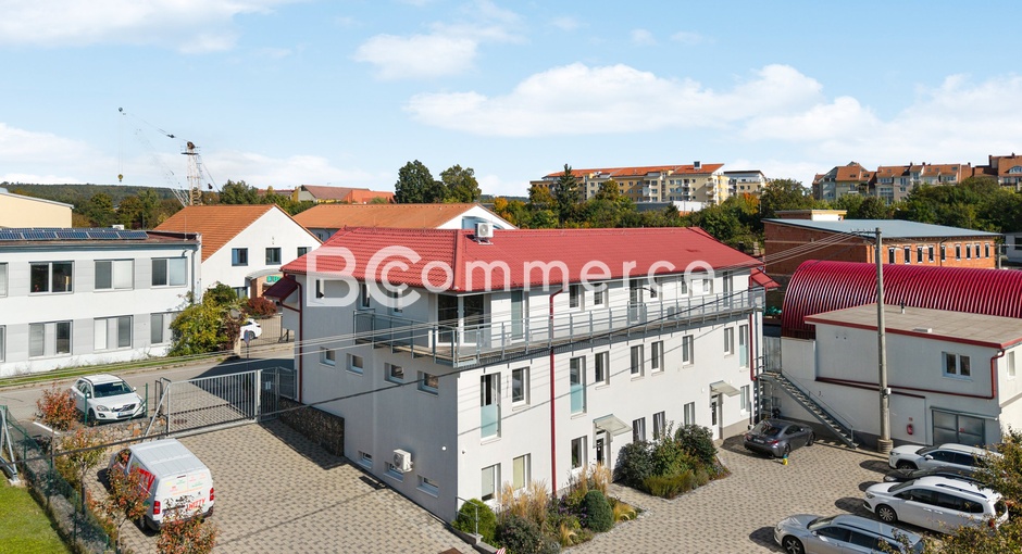 DJI_20251008123935_0396_D DJI_20251008123935_0396_D