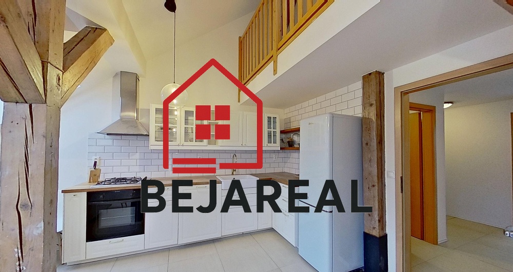 Prodej podkrovního bytu 3+kk 72,5 m² Praha