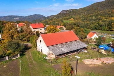 Prodej stodoly,  330m², pozemek 701m² - Hlinná - Tlučeň, Ev.č.: 00152