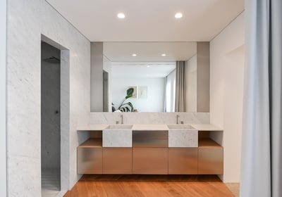 Prodej exkluzivního bytu 3+kk s nadčasovým designem v srdci Karlína – 138 m².