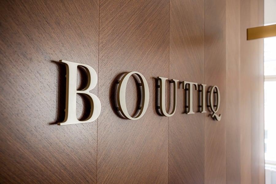 Luxusní nemovitosti fungují stejně jako umění. Emoce rozhodují, poslechněte si rozhovor s Petrem Míkou