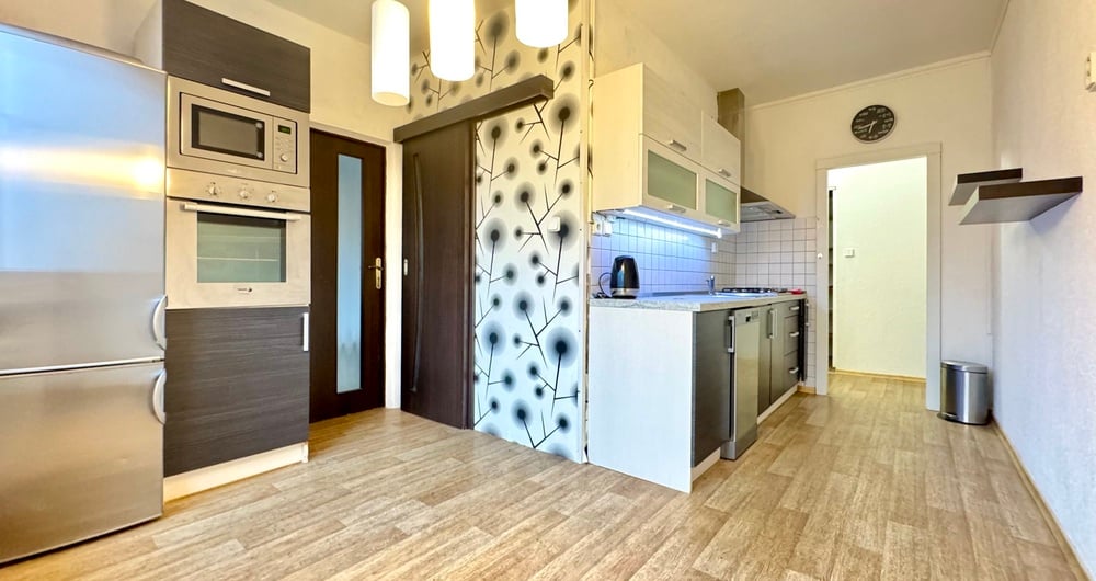 Byt 2+1 (69 m²) se zasklenou lodžií, Tachov, ul. Bělojarská