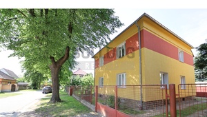 Prodej RD, 2 byty, 2 garáže, pozemek 690 m2, v ul. Příční, Čelákovice, Praha - východ