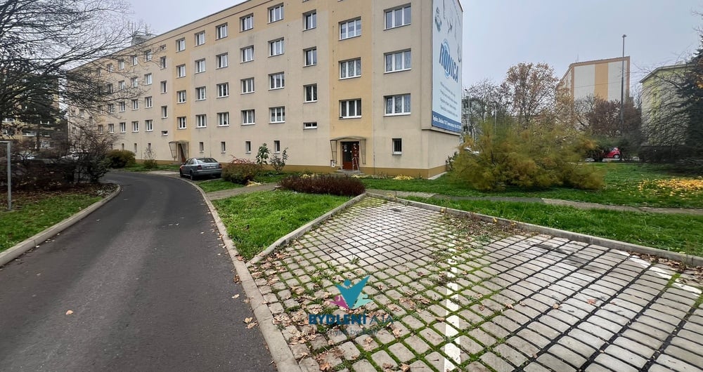 Pronájem bytu 1+1 34 m², Teplice - Řetenice