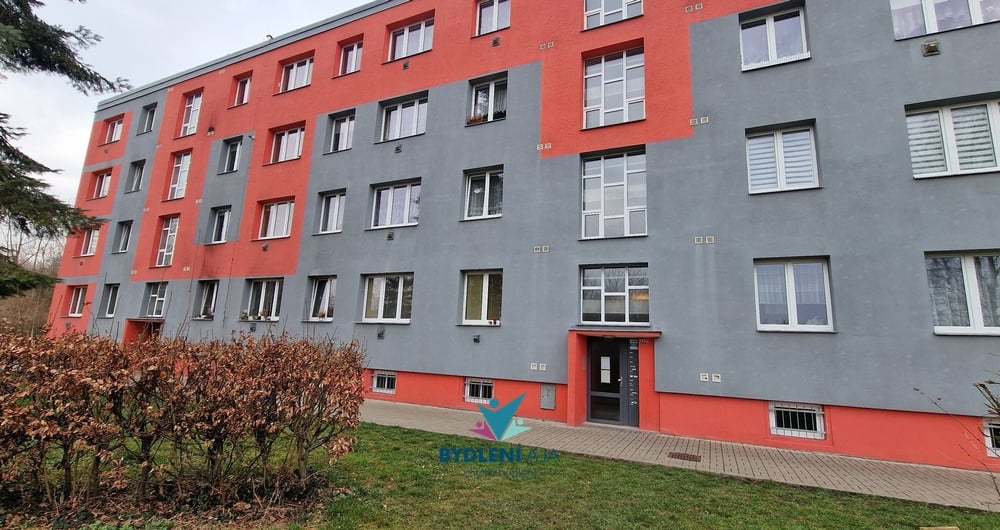 Prodej bytu 2+1, 56 m², Šturova - Teplice.