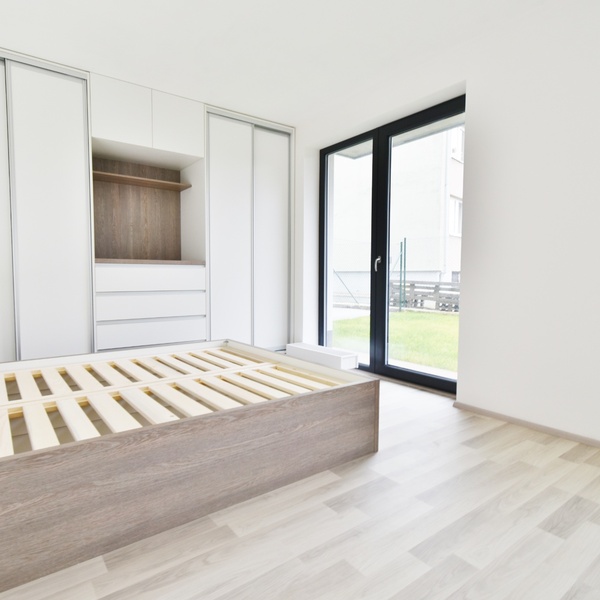 Krásný nový byty s terasou a zahrádkou 1+kk,  40 m² - Bučovice Trávnická