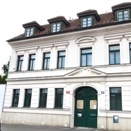 Pronájem kanceláří 38,2 m² u Břevnovského kláštera