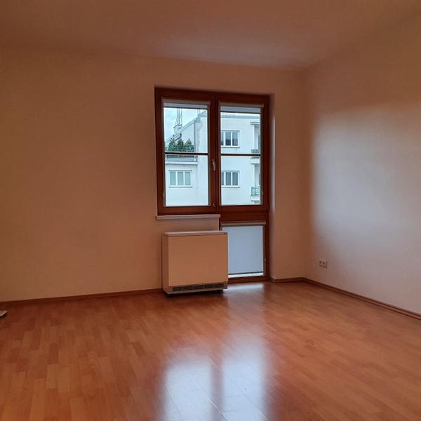 Pronájem bytu 1+kk s GS, 32 m2, OV, Praha 6 - Břevnov