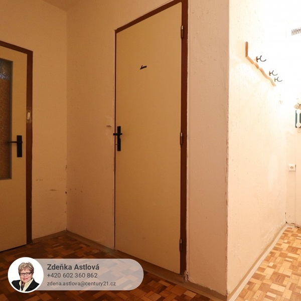 Pronájem  bytu1+1, 38 m² Broumovská