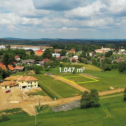 Prodej stavebního pozemku 1047m² - Dolní Kralovice - Vraždovy Lhotice