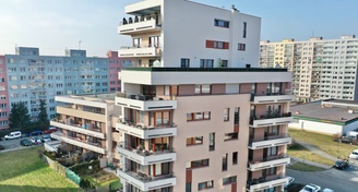 Prodej bytu 1+kk 43 m2 s terasou a předzahrádkou na Praze 4