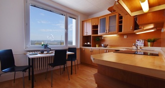 Prodej bytu s výhledem 2+1, 64 m² s lodžií - Brno-Bystrc ul. Teyschlova 16
