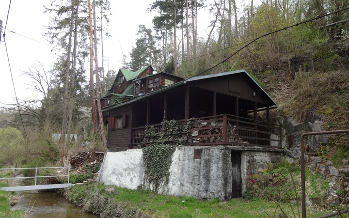 Prodej chaty 31m2 u řeky Sázavy - Kamenný Přívoz