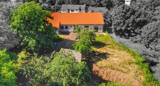 Rodinný dům 180m2 s krásným slunným pozemkem 2 198m2, Nesvačily u Bystřice
