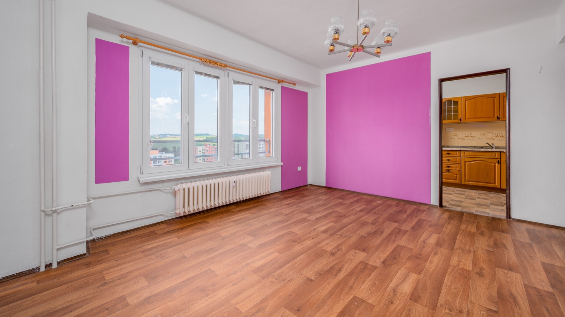 Prodej bytu po částečné rekonstrukci, 2+1, 52m² - Vlašim - Komenského ul.