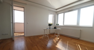 Velmi pěkný byt 2+kk s panoramatickým výhledem na Prahu